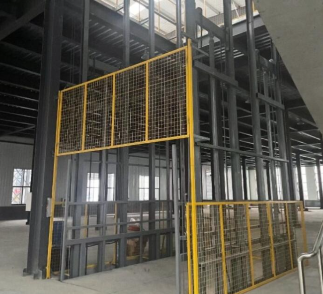 和布克赛尔请详细介绍一下货梯安装在室外的维护方法