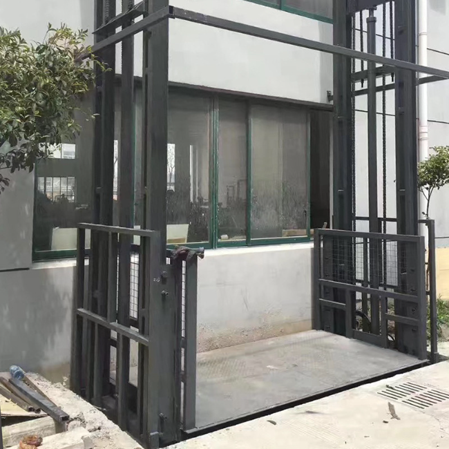 和布克赛尔5吨室外升降货梯